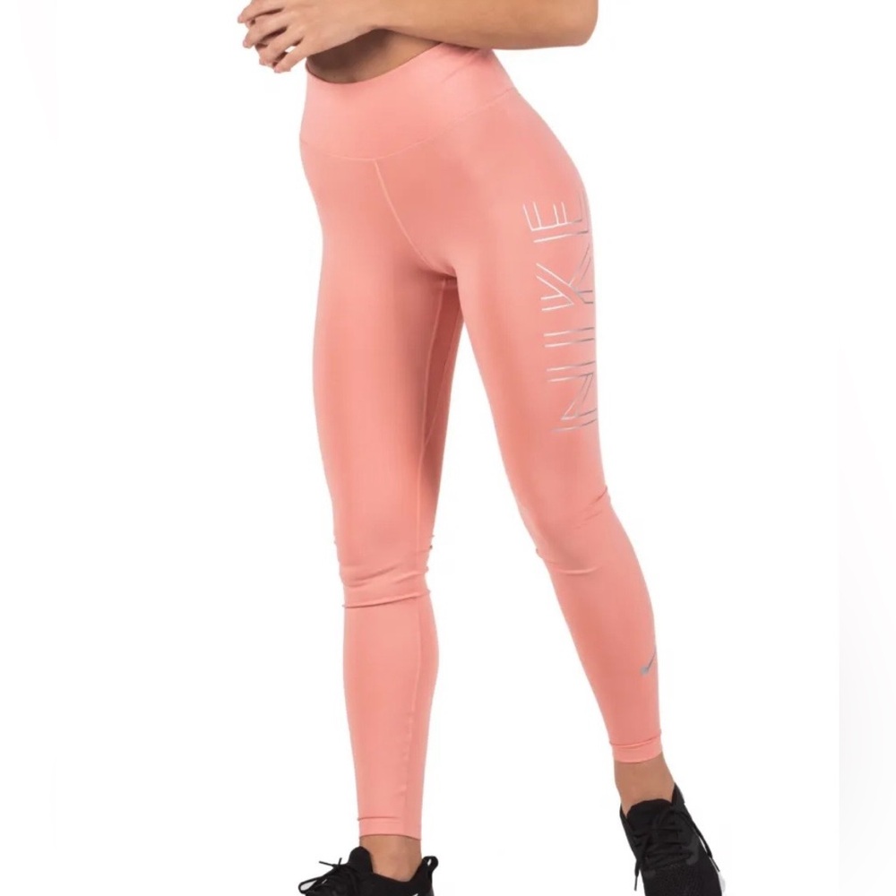 Nike Dri-FIT Leggings Women’s Medium Peach High Rise Athletic Workout‎ Pants